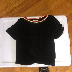 BLACK RETRO CROP TOP NO SIZE LISTED
